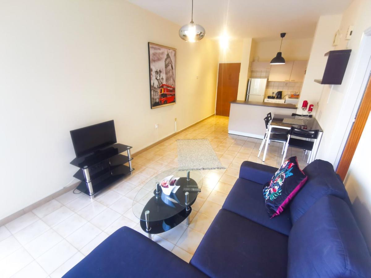 Flirty Flamingo Seaview Seafront Apartment Lárnaka Eksteriør bilde